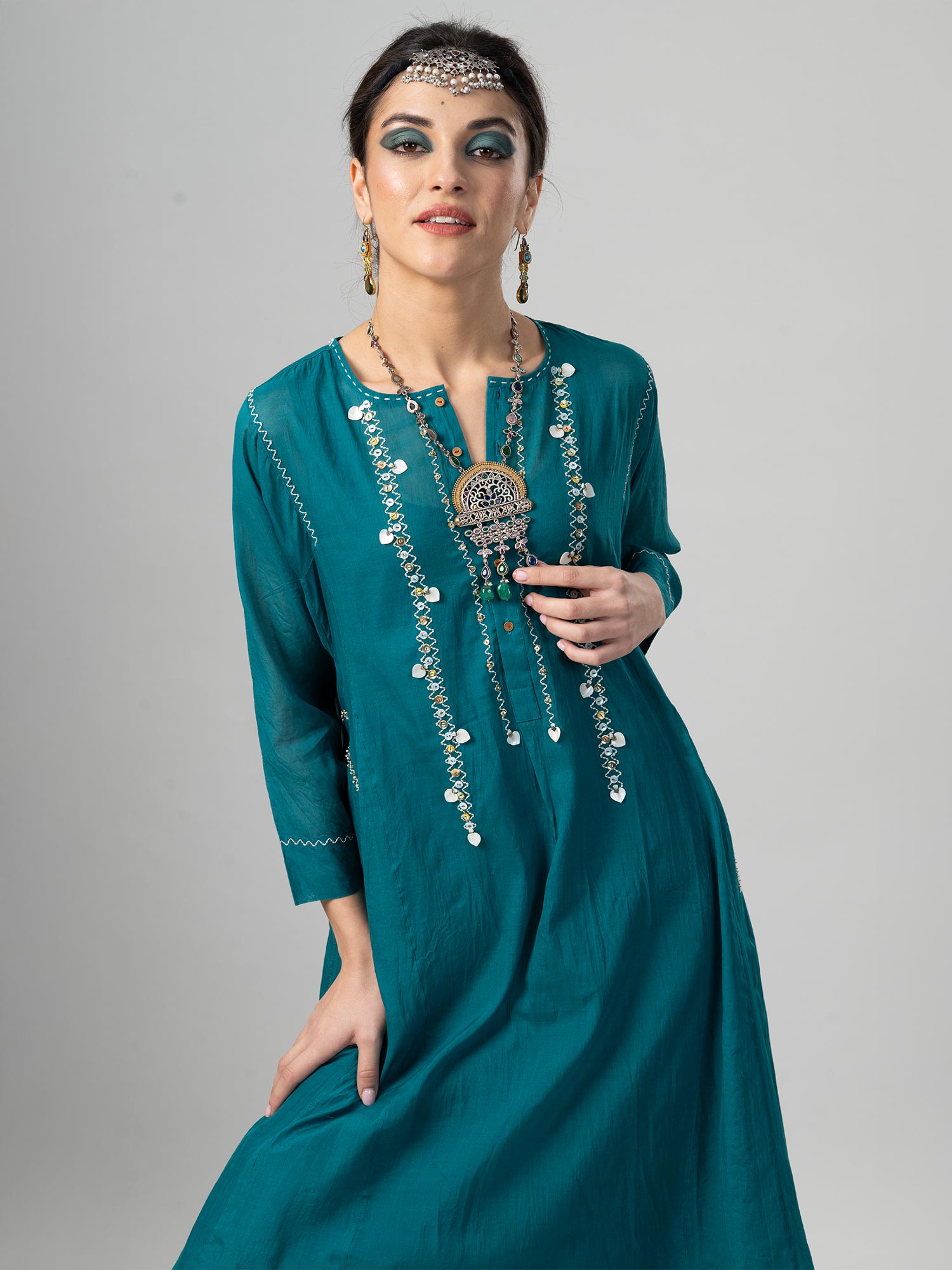 Khirama Handwoven Kaftan