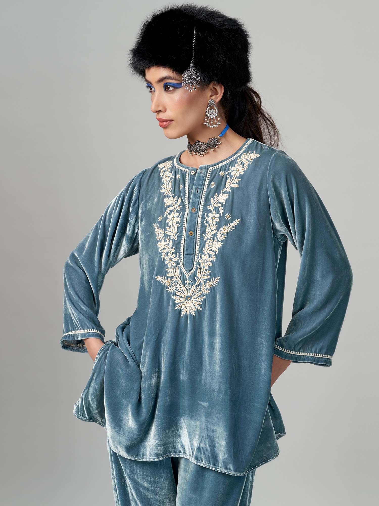 Shaukeen Velvet Twinset