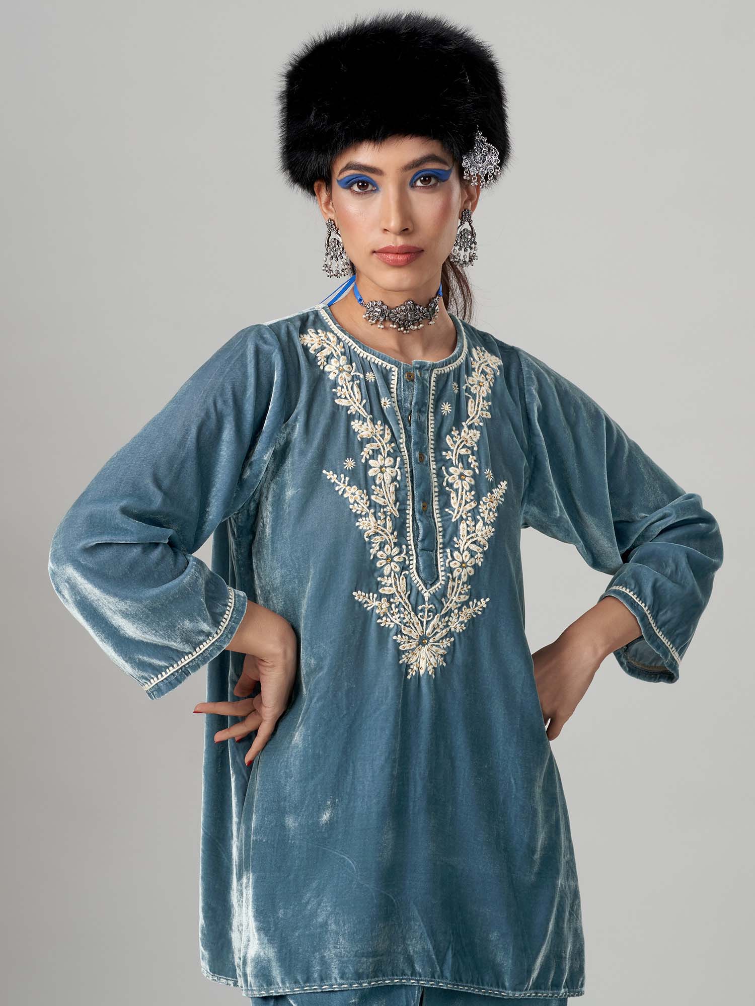 Shaukeen Velvet Twinset